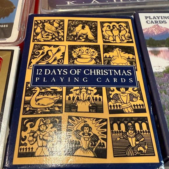 Assorted Playing Cards Set - Picture 4 of 6